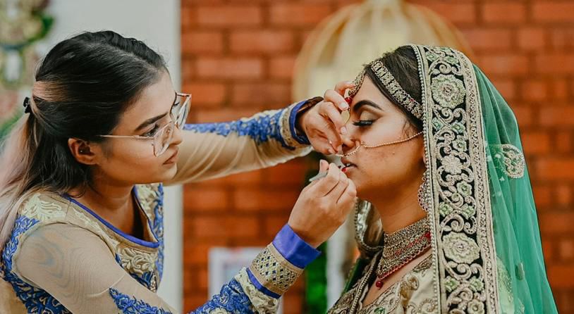 Shiroy Hair And Makeup Artist At Work